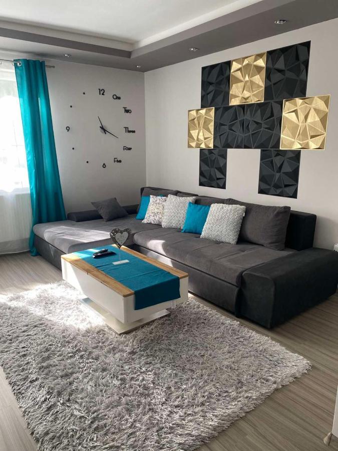 דברצן Gabrielle2 Apartman מראה חיצוני תמונה